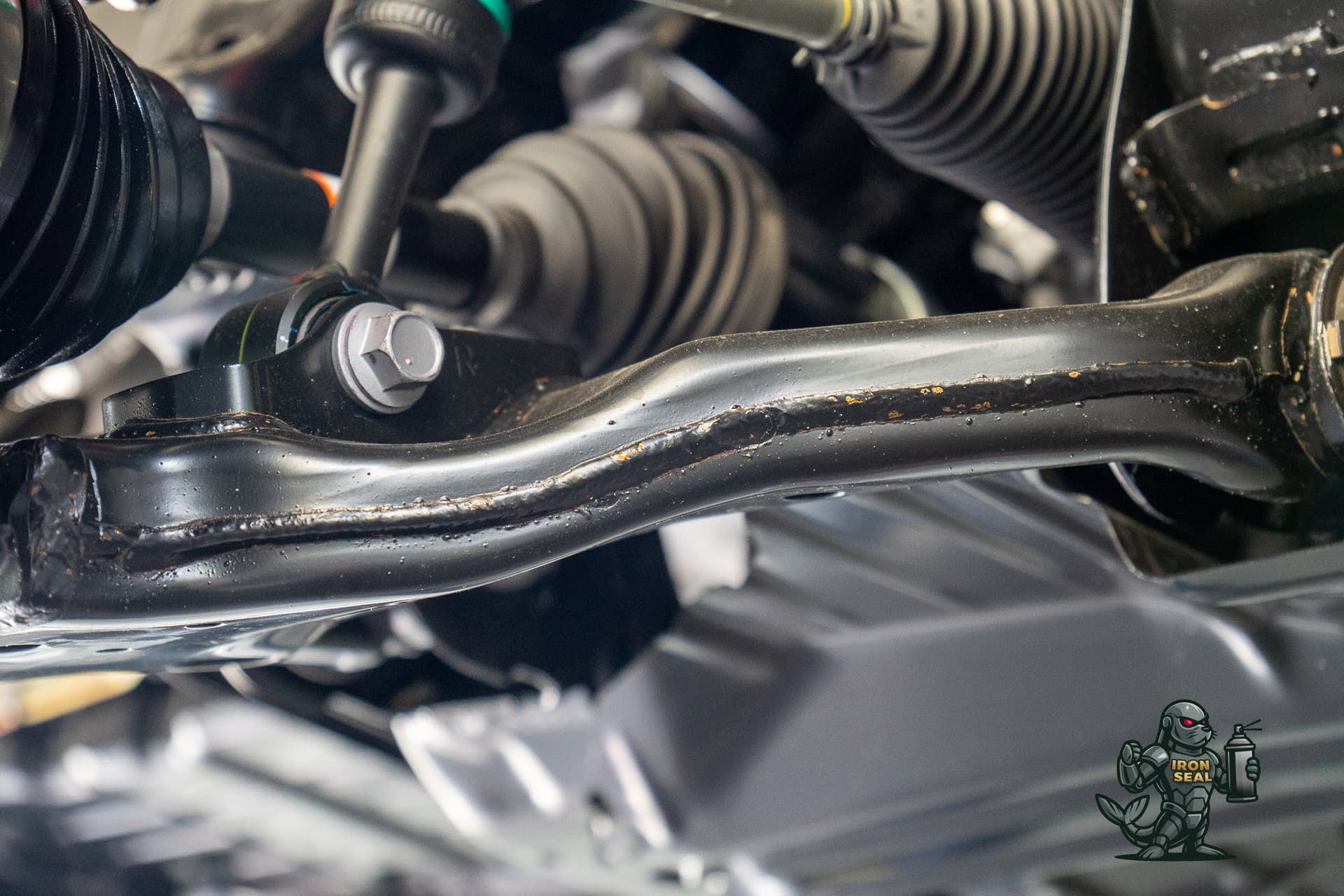 ตัวอย่างผลงานพ่นกันสนิม IRON SEAL 1 (ก่อนทำ)