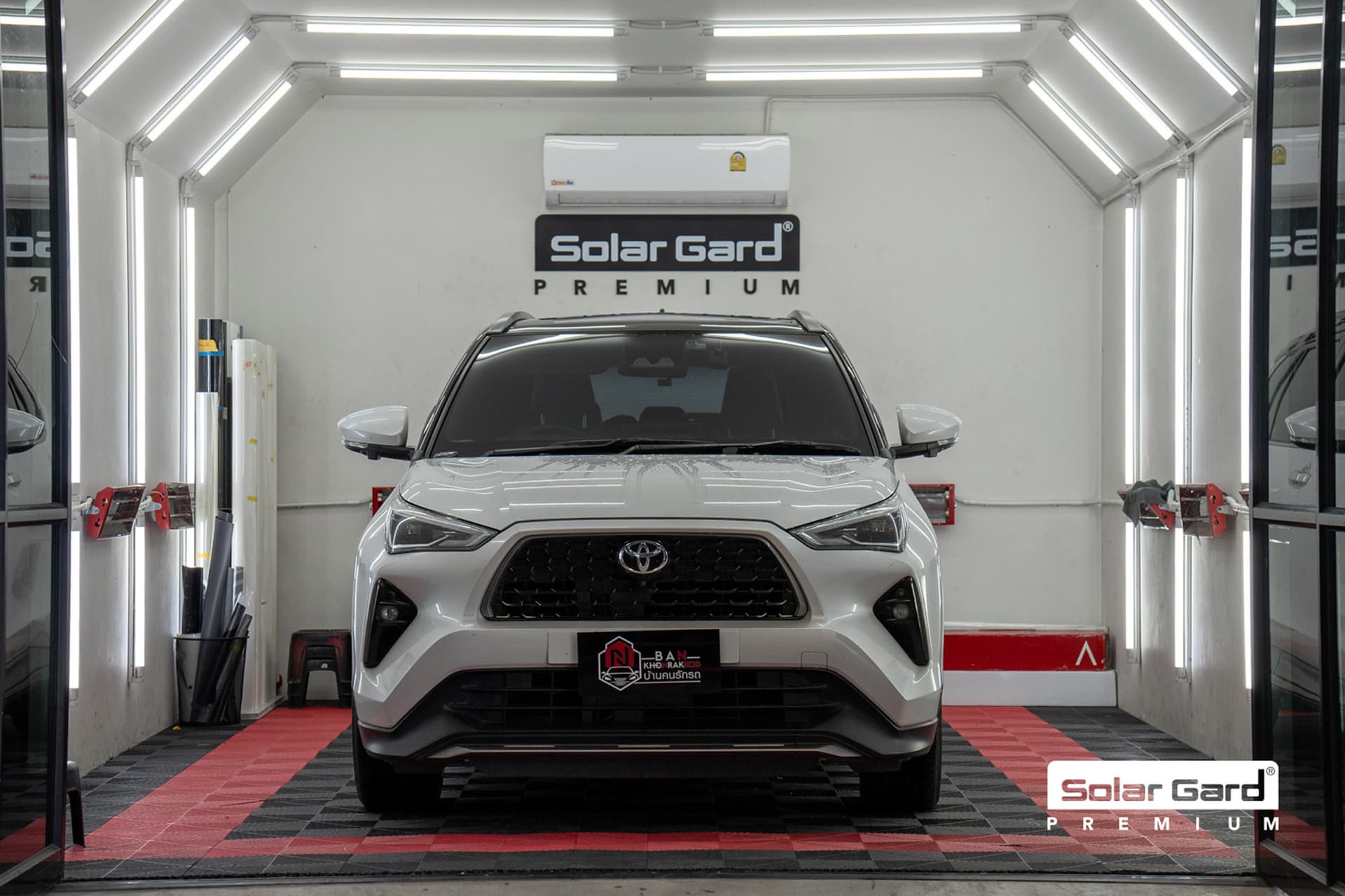 ผลงานติดฟิล์มกรองแสง บ้านคนรักรถ - ภาพตัวอย่าง